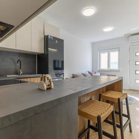 Two-bedroom Viktoria Apartment *